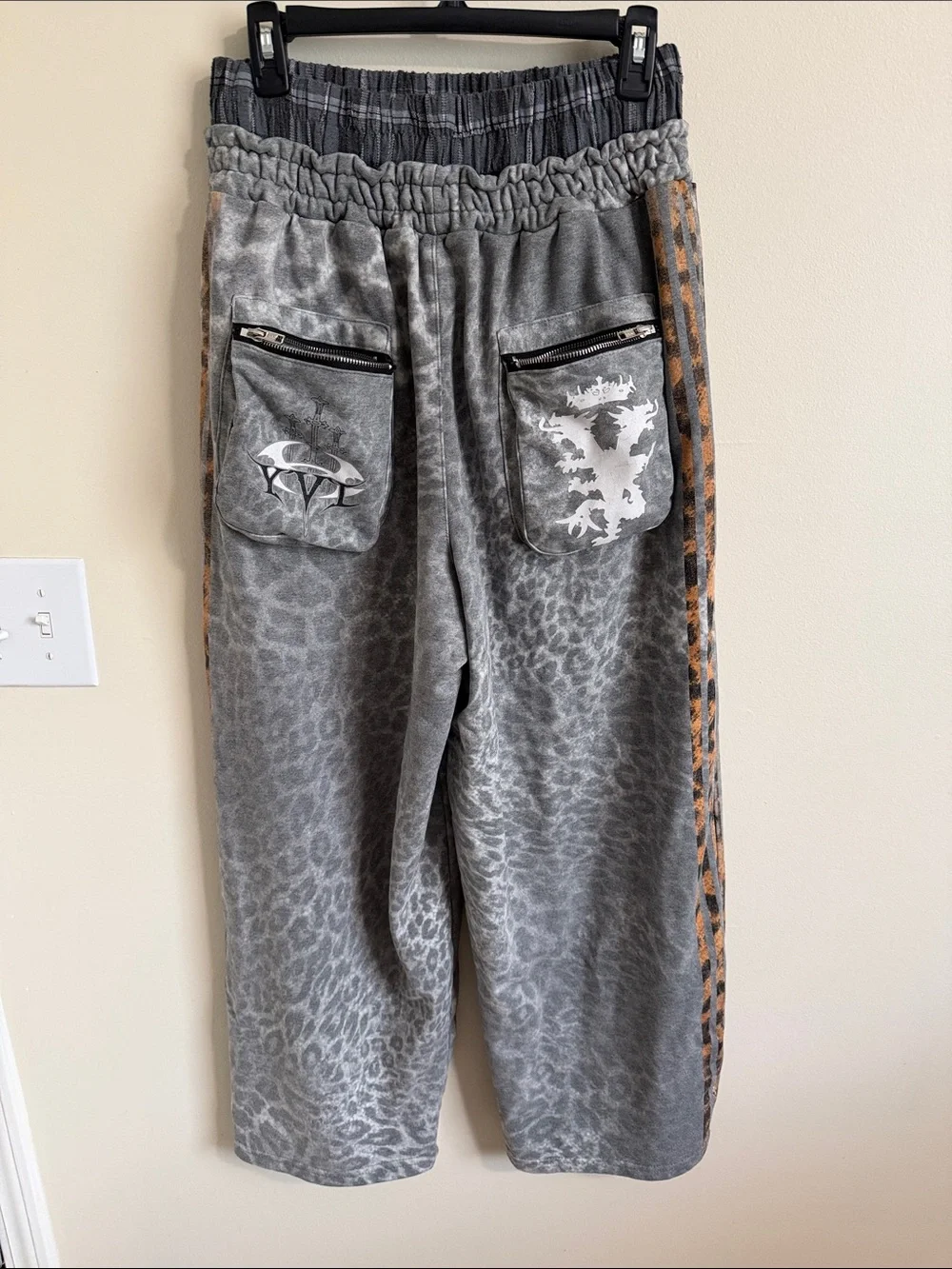 N/A stylish gray